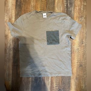 Men’s Zara olive t shirt size med